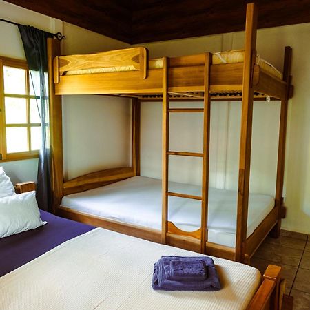 Pura Vida Vegana Hotell Cahuita Eksteriør bilde