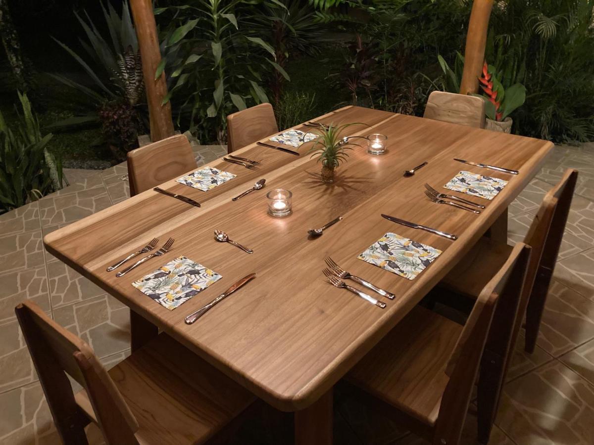 Pura Vida Vegana Hotell Cahuita Eksteriør bilde